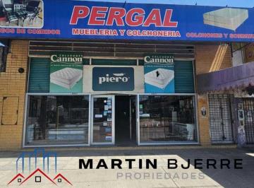MBJ-MBJ-234_2 · Venta de Local en Isidro Casanova, Isidro Casanova