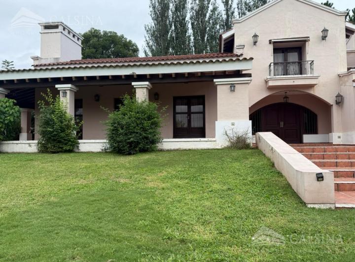Casa · 3452m² · 10 Ambientes · 3 Cocheras