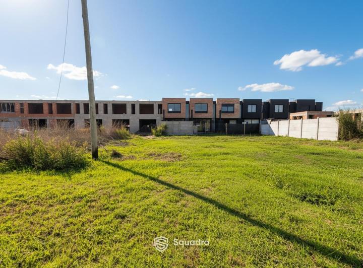 Terreno · 304m²