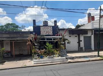 Local comercial · 130m² · Vivienda C/local Comercial S/av. J. m. Paz en PH. en Venta.