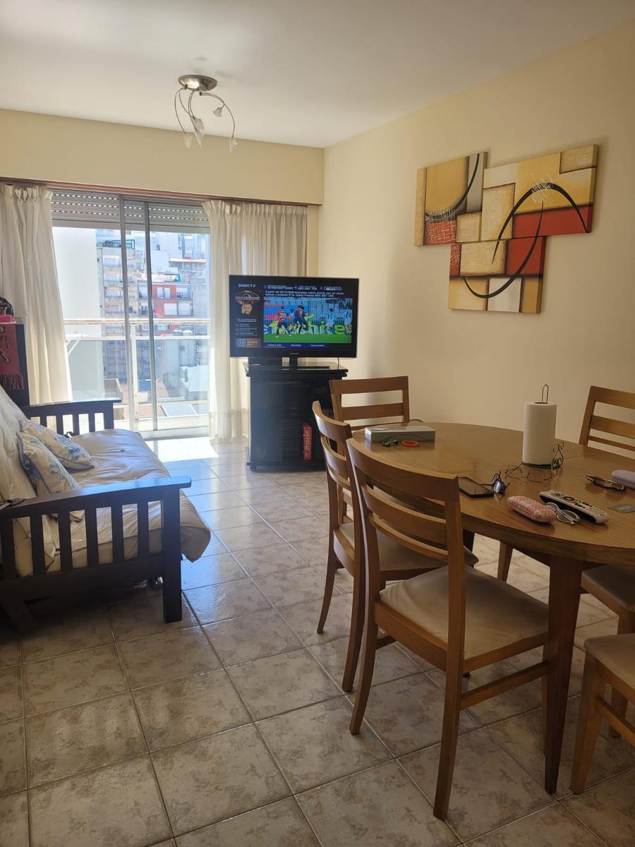 Depto 2 amb, 40m² con balcón — Maral 36