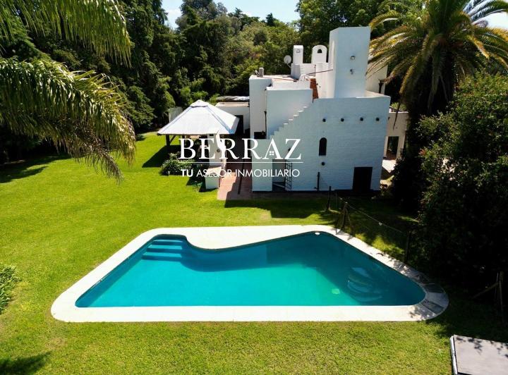 Casa · 240m² · 4 Ambientes