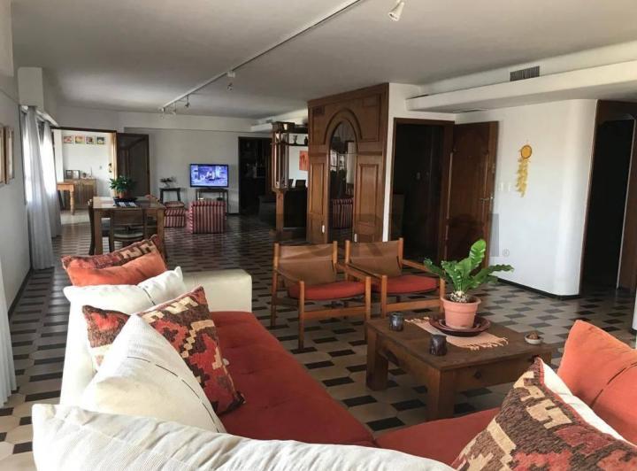 Departamento · 256m² · 7 Ambientes · 2 Cocheras