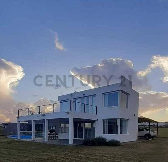 Casa en venta en Puerto del Aguila Country Nautico