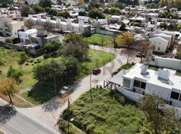 Terreno · Venta de Lote Parque Los Molinos Financio