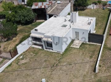 Casa · 120m² · 4 Ambientes · Venta Casa 3 Dorm y Patio en Lozada, Córdoba