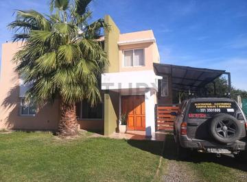 Casa · 198m² · 9 Ambientes · 2 Cocheras · Bajamos El Precio! Casa en Cañitas, Malagueño 5 Dormit