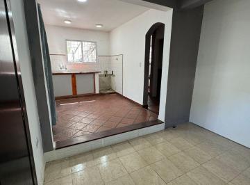 PH de 2 ambientes, Quilmes · Alquiler PH 2 Ambientes con Patio Quilmes Oeste
