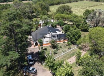 Campo · 620m² · 10 Ambientes · 1 Cochera · Bajo de Precio! Campo en Embalse 8 Hectarias con Casa de 620 m²