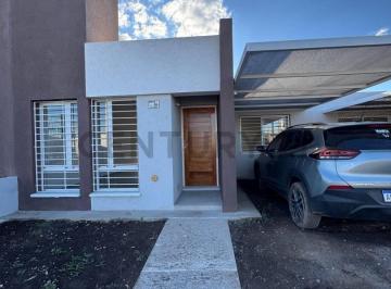 Casa · 150m² · 4 Ambientes · 1 Cochera · Oportunidad en Universitaro de Horizonte 3