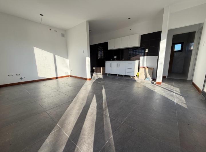 Casa · 60m² · 2 Ambientes · 2 Cocheras
