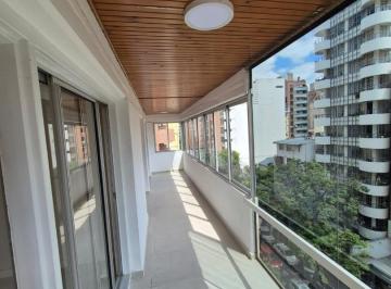 Departamento · 120m² · 4 Ambientes · 1 Cochera · Piso Totalmente Renovado Gran Balcón Nueva Córdoba!