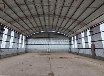 Local comercial · 300m² · 2 Ambientes · Galpon en Alquiler