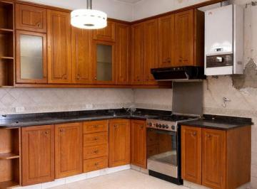 Casa · 82m² · 3 Ambientes · Casa 3 Amb a Refaccionar con Salida a 2 Calles