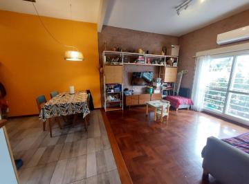 PH · 67m² · 3 Ambientes · PH en Primer Piso por Escalera a La Venta!