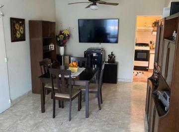 Departamento · 79m² · 4 Ambientes · 1 Cochera · Venta 4 Amb Al Frente Impecable Balcon Gge