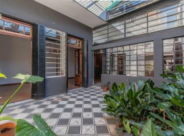 PH · 172m² · 3 Ambientes · Venta PH con Patio en Caballito