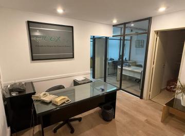 Oficina comercial · 105m² · 5 Ambientes · 2 Cocheras · Oficina en Venta en Monserrat
