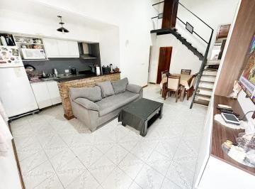 PH · 52m² · 3 Ambientes · PH Independiente de 3 Ambientes en Lomas de Zamora