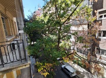 Departamento de 4 ambientes, Recoleta · Parera y Quintana 4amb Frente Edificio de Estilo Gran Categ Vig Bcon