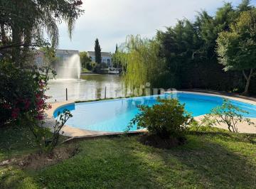 Casa · 302m² · 6 Ambientes · 1 Cochera · Casa en Venta Ubicado en Barrancas del Lago, Nordelta, Tigre