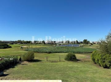 Casa · 225m² · 7 Ambientes · 6 Cocheras · Casa en Venta en El Cantón Golf, El Cantón, Escobar