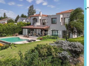 Casa · 740m² · 10 Ambientes · 3 Cocheras · Casa en Venta en La Isla, Nordelta, Tigre