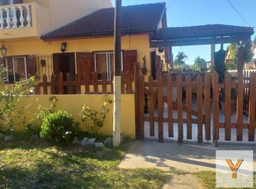 Casa · 95m² · 5 Ambientes · 1 Cochera · Duplex en Venta - 3 Dorm. 2 Baños - 95 m² - Mar del Tuyu