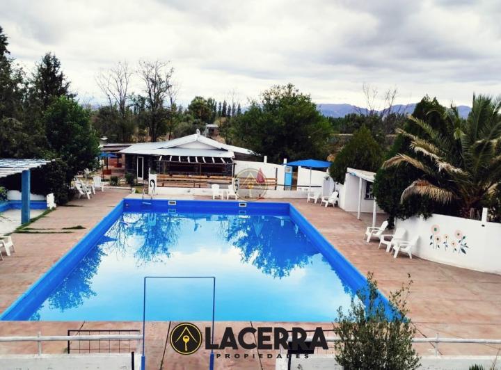 Hotel · 17500m² · 13 Cocheras