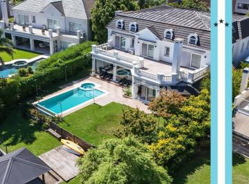 Casa · 790m² · 10 Ambientes · 2 Cocheras · Casa en Venta en Los Castores, Nordelta, Tigre