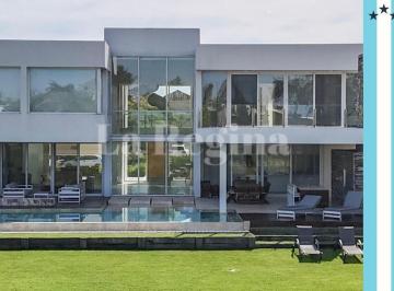 Casa · 543m² · 6 Ambientes · 2 Cocheras · Casa en Venta Ubicado en El Golf, Nordelta, G. B. a. Zona Norte