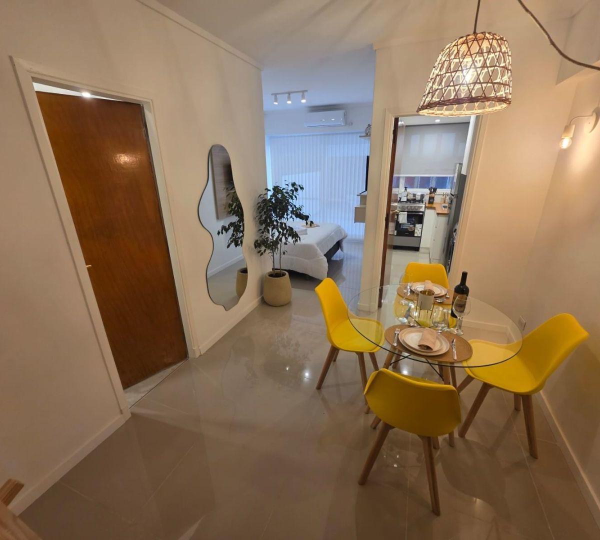 Venta de Departamento 1 Ambientes dividido con amplio en Plaza Mitre