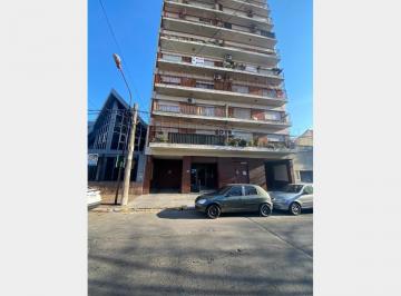 Departamento · 60m² · 3 Ambientes · 1 Cochera · Departamento en Venta en Ramos Mejia