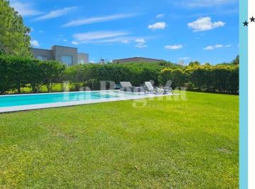 Casa · 163m² · 4 Ambientes · Casa en Venta en Talar del Lago 2, General Pacheco, Tigre