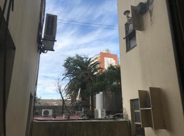 Departamento · 50m² · 3 Ambientes · 3 Amb, (Sup. 50 M²). Dorm. 3x3 y 2,40x2, Ambos con Placard. Baño con Mampara y Vanitory, Coci