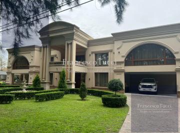 Casa · 800m² · 6 Ambientes · Casa en Venta 6 Ambientes con Pileta en Country San Diego