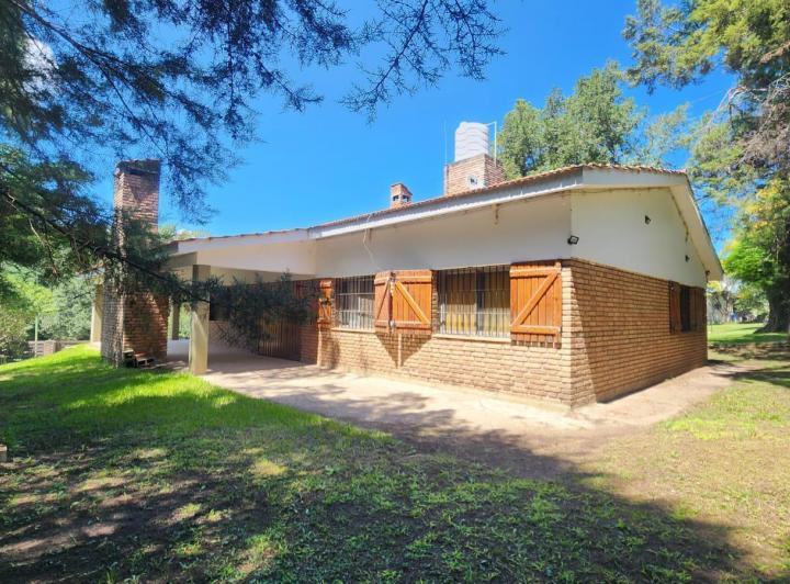 Casa · 174m² · 3 Ambientes · 1 Cochera
