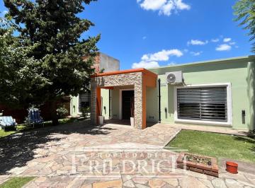 Casa · 112m² · 1 Ambiente · 3 Cocheras · Casa en Venta - General Rodriguez