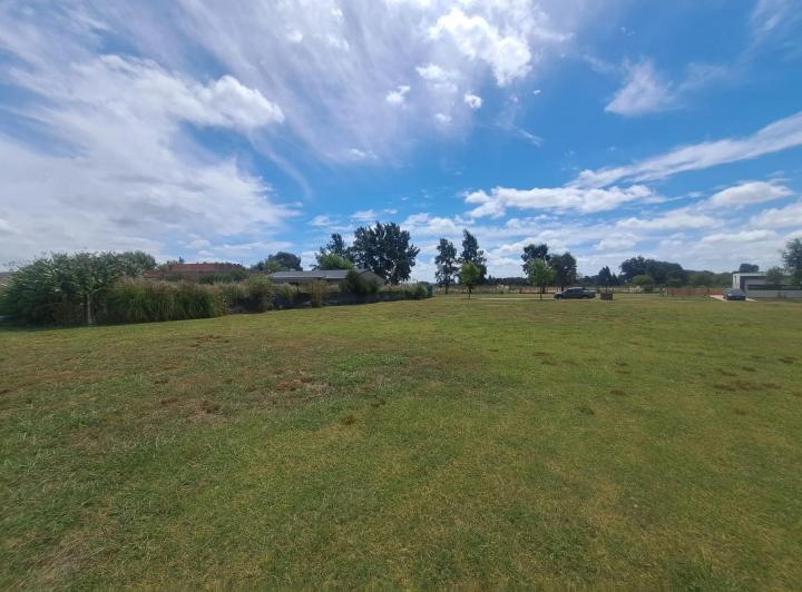 Terreno · 829m²
