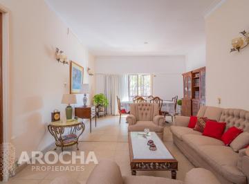 PH · 160m² · 4 Ambientes · PH en Quilmes Centro