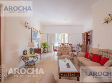 PH · 160m² · 4 Ambientes · PH en Quilmes Centro