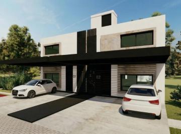 Casa · 122m² · 5 Ambientes · 2 Cocheras · Viví en Docta | Dúplex Moderno de 3 Dorm., Uno en Suite | Galería y Patio