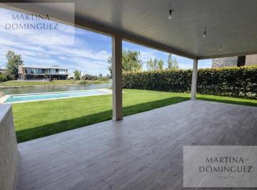 Casa · 183m² · 5 Ambientes · 2 Cocheras · Casa en Venta a La Laguna – 3 Dorm. - Pileta - Parrilla