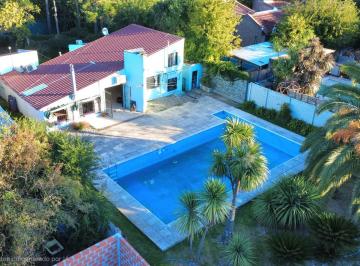 Quinta vacacional · 200m² · 6 Ambientes · 3 Cocheras · Casa Quinta en Venta en Arana, La Plata, G. B. a. Zona Sur