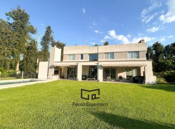 Casa · 208m² · 5 Ambientes · 2 Cocheras · Casa en Venta en Haras Santa Maria con 3 Dorm. y Pileta Climatizada - Consultar Financiación