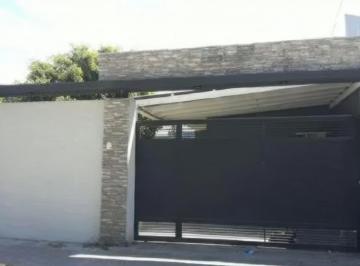 Casa · 120m² · 4 Ambientes · Casa en Venta - 3 Dorm. 2 Baños - Cochera - 288 m - Berisso