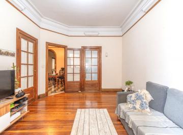 Departamento · 122m² · 5 Ambientes · Venta Depto. Semipiso 4 Amb C/dependencia - Flores