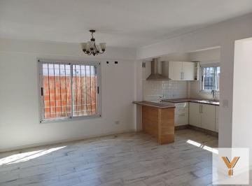 PH · 80m² · 3 Ambientes · 1 Cochera · PH en Venta - 2 Dorm. 1 Baño - Cochera - 110 m² - Burzaco