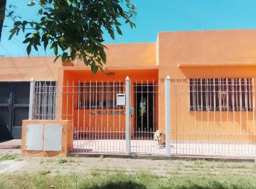 Casa · 129m² · 3 Ambientes · Casa en Venta - 2 Dorm. 1 Baño - La Plata