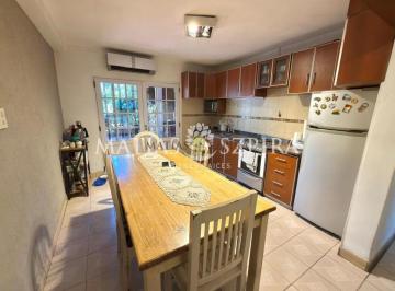 PH · 88m² · 4 Ambientes · 1 Cochera · Venta PH Tipo Casa 4 Ambientes Merlo